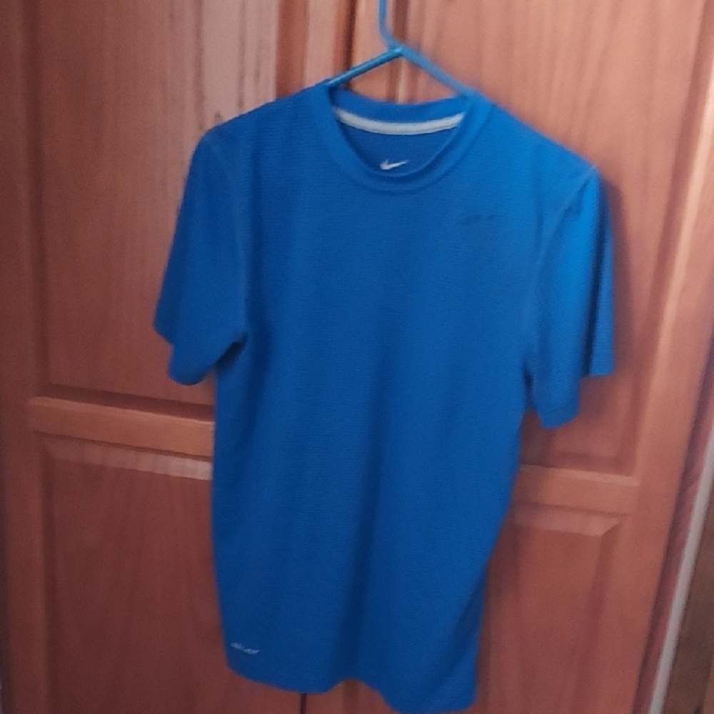 Nike Men's Vibrant Blue Short Sleeve Tee